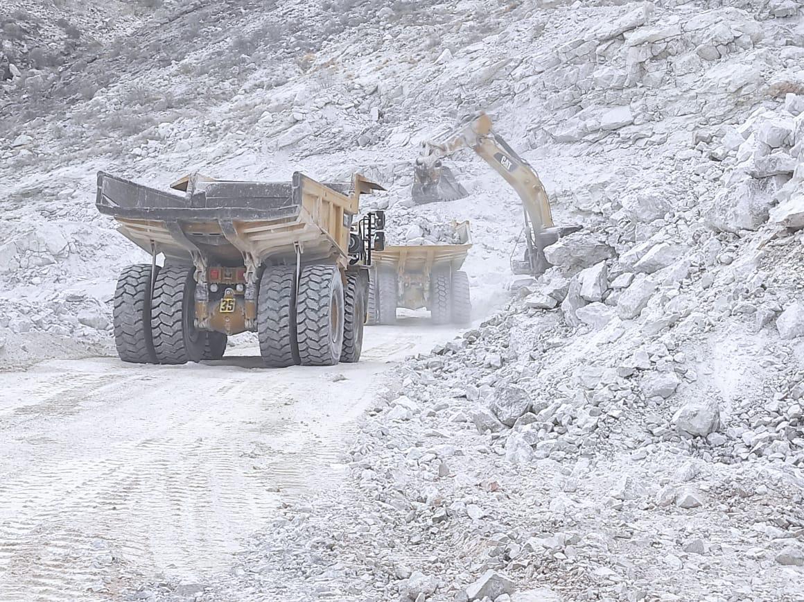 Two-truck haul operations